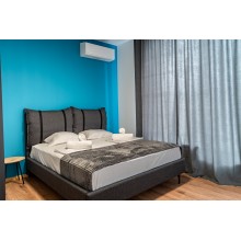 Paradise 4bdrm Luxury Apartment with Garage