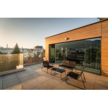 Paradise 4bdrm Luxury Apartment with Garage