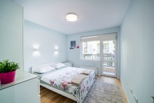 Colibri Central Apartment With Parking Place