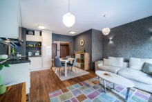 Colibri Central Apartment With Parking Place